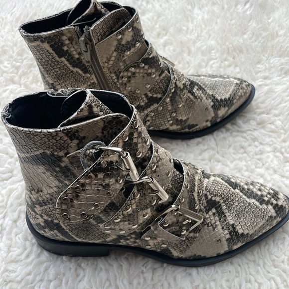 Steven Shoes. New Steven New York Harmon Triple Buckle Boot. - Picture 6 of 10